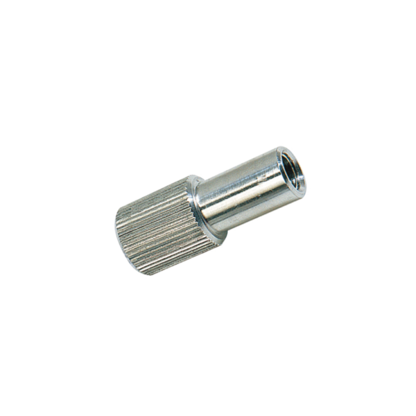 El Adaptador EZ es el compañero perfecto para inflar tus neumáticos, ya sean con cámara o tubeless, sin necesidad de bombear manualmente. Ideal para ciclistas que buscan rapidez y eficiencia, este inflador permite restablecer la presión de tus ruedas en cuestión de segundos. Es especialmente útil en competiciones, donde cada segundo cuenta.