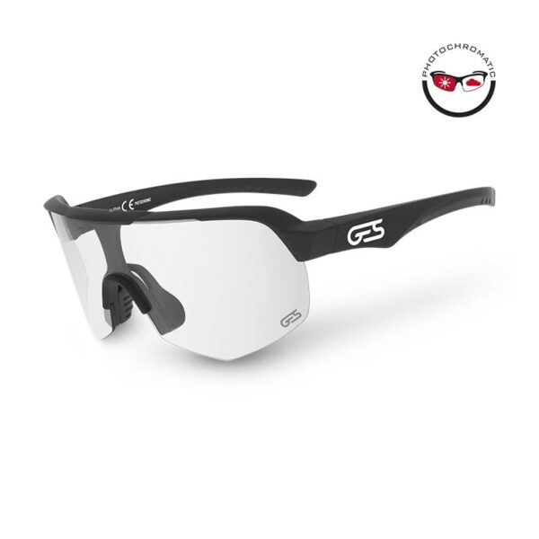 Gafas GES Alpha con diseño envolvente, logotipo grabado y estuche incluido. Perfectas para ciclismo con protección y estilo.
