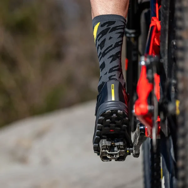 Zapatillas Mavic XA Elite II para MTB, trail y enduro, con suela Energy Grip Trail+, tacos Contagrip® y ajuste Quick Lace.