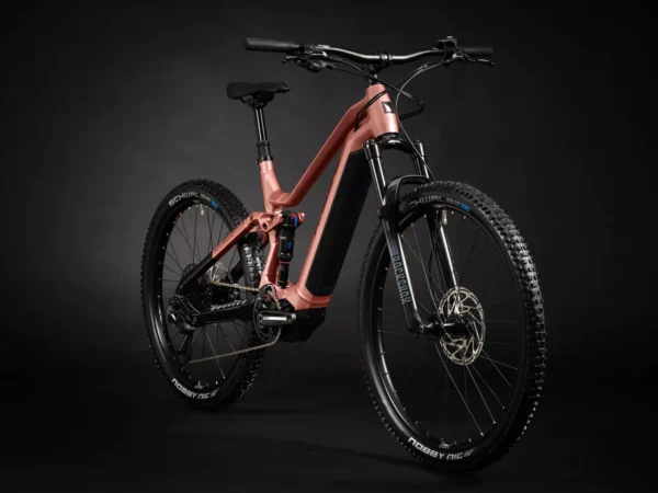 Imagen de la Bicicleta Eléctrica Haibike AllTrail 7, un modelo de MTB con motor Yamaha PW-S2, suspensión RockShox Psylo Gold RC de 140 mm y ruedas de 29 pulgadas delante y 27.5 pulgadas detrás.