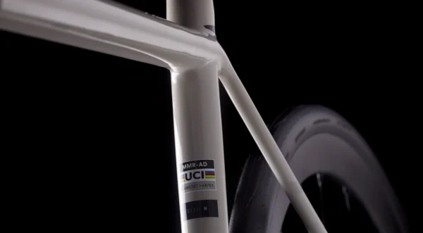 MMR Adrenaline Carbon & Chrome 2024 - Bicicleta de Carretera Ultegra Di2 + MAVIC COSMIC 42 S DISC CARBON