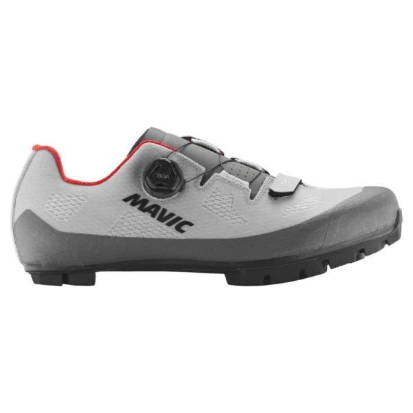 "Zapatillas Mavic Crossmax SL II con suela Energy Grip Terra y taqueado Contagrip® para máxima tracción en MTB."