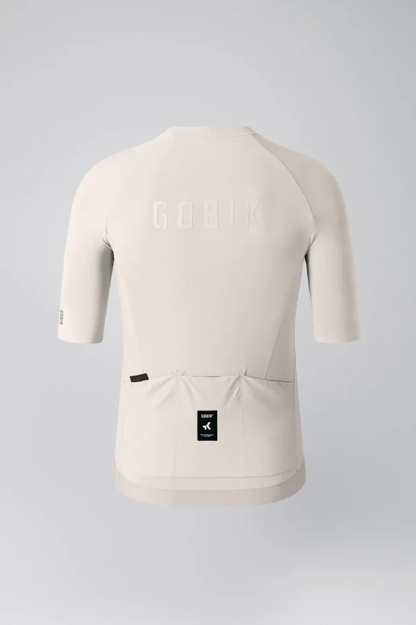 "Maillot Manga Corta Gobik CX Solid en color [color específico], diseñado para ciclismo de alto rendimiento. Ajuste perfecto, tejido EVOFLEX ultraligero y transpirable, ideal para temperaturas cálidas."