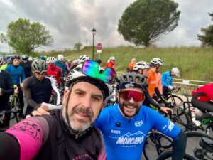 Las inclemencias del tiempo no frenaron a nuestros corredores este fin de semana. Desde la dura edición de la Madrid 7 Picos hasta la complicada Olite Wine Bike, pasando por la brillante victoria de Elisenda Aranda en Sástago, el equipo demostró compromiso y entrega en cada kilómetro.