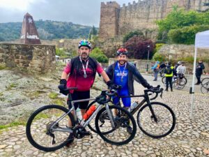 Las inclemencias del tiempo no frenaron a nuestros corredores este fin de semana. Desde la dura edición de la Madrid 7 Picos hasta la complicada Olite Wine Bike, pasando por la brillante victoria de Elisenda Aranda en Sástago, el equipo demostró compromiso y entrega en cada kilómetro.