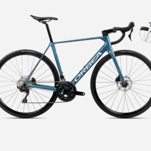 Bicicleta Orbea Orca M30 2025 vista latearl con cuadro de carbono OMR.