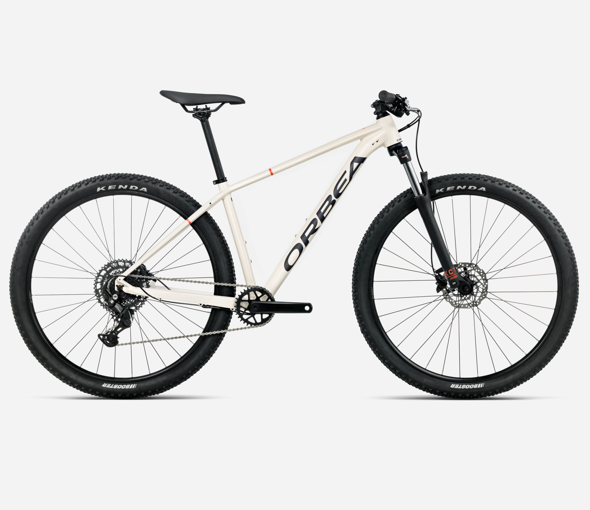 Bicicleta Orbea Onna 2026 color morado, equipada con horquilla SR Suntour XCT 30, transmisión Shimano Cues de 9 velocidades y frenos hidráulicos Shimano MT200. Ideal para iniciarse en el MTB con rendimiento y comodidad.