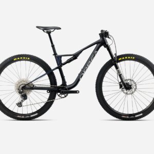Bicicleta Orbea Oiz H30 de montaña, cuadro de aluminio Hydro High Polished, horquilla RockShox Reba 120 mm, amortiguador Fox Float SL, transmisión 1x12 Shimano Deore, frenos hidráulicos Shimano MT201 y cubiertas Maxxis Rekon 2.4”