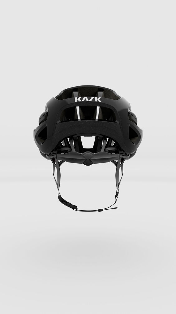 "Casco Kask Valegro en color blanco, ultraligero con 37 ventilaciones, sistema Octo Fit y tecnología MIT, diseñado para el máximo confort en ciclismo."