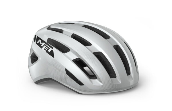 El MET Miles MIPS es un casco diseñado para ofrecer la máxima protección y confort a ciclistas urbanos, usuarios de e-bike y amantes del cicloturismo. Combina un diseño moderno, materiales de alta calidad y tecnología avanzada para garantizar una experiencia segura y cómoda en cada trayecto. Gracias a su construcción ligera, ventilación eficaz y sistema de seguridad MIPS-C2®, este casco se posiciona como una de las mejores opciones para quienes buscan seguridad y rendimiento sin renunciar al estilo.