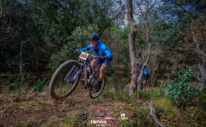 En esta ocasión, nuestro único representante fue Manuel Lapuente Cintora (Manolo), quien volvió a demostrar que la experiencia, la constancia y la pasión por el ciclismo siguen marcando la diferencia.